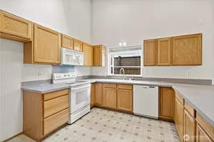 7049 Southwick Ct SW, Olympia, WA 98512 - Photo 15