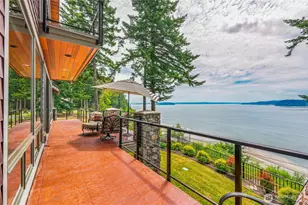 4898 S Camano Dr, Camano Island, WA 98282 - Photo 17
