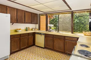 14724 SE 49th St, Bellevue, WA 98006 - Photo 23