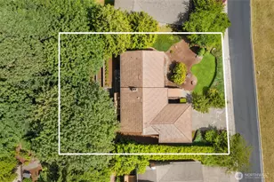 14724 SE 49th St, Bellevue, WA 98006 - Photo 9