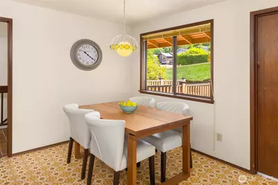 14724 SE 49th Street, Bellevue, WA 98006 - Photo 19
