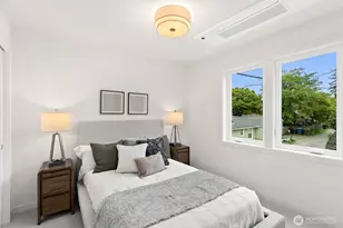 2815 W Bertona St, Seattle, WA 98199 - Photo 9
