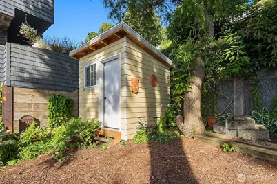 2115 Bonair Drive SW, Seattle, WA 98116 - Photo 25