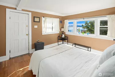 2115 Bonair Drive SW, Seattle, WA 98116 - Photo 17