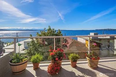 2115 Bonair Drive SW, Seattle, WA 98116 - Photo 11