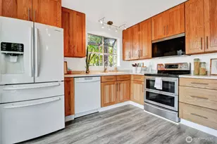 9834 NE 140th Pl, Kirkland, WA 98034 - Photo 15