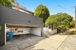 1917 E Alder St, Seattle, WA 98122 - Photo 37