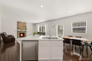 11021 180th Ave Ct E, Bonney Lake, WA 98391 - Photo 11