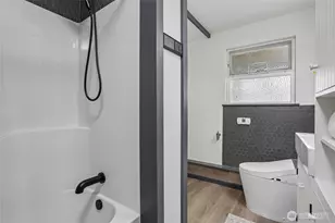 2002 211th Pl SW, Lynnwood, WA 98036 - Photo 23