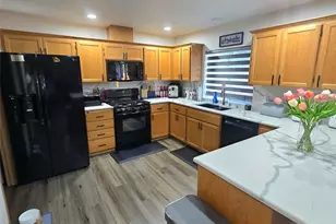 9001 174 St Ct E, Puyallup, WA 98375 - Photo 5