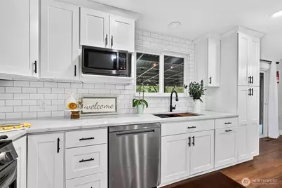23119 80th Place W, Edmonds, WA 98026 - Photo 15