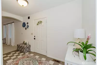 7215 NE Dolphin Drive, Bainbridge Island, WA 98110 - Photo 9