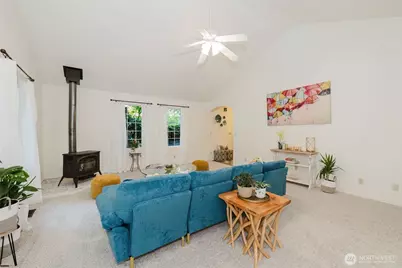 7215 NE Dolphin Drive, Bainbridge Island, WA 98110 - Photo 5