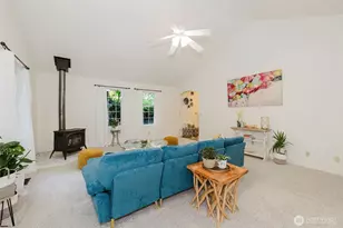 7215 NE Dolphin Dr, Bainbridge Island, WA 98110 - Photo 5