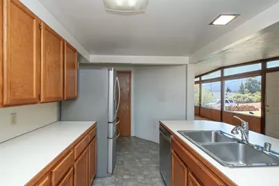 1027 W 9th Street, Port Angeles, WA 98363 - Photo 7