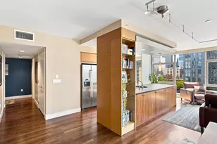 820 Blanchard St, Seattle, WA 98121 - Photo 17