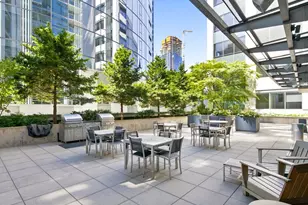 820 Blanchard St, Seattle, WA 98121 - Photo 37