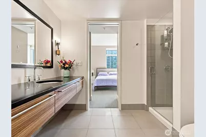 820 Blanchard Street #1007, Seattle, WA 98121 - Photo 21