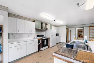 3960 Hoff Rd, Bellingham, WA 98225 - Photo 9