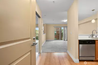 960 Harris Avenue #605, Bellingham, WA 98225 - Photo 13
