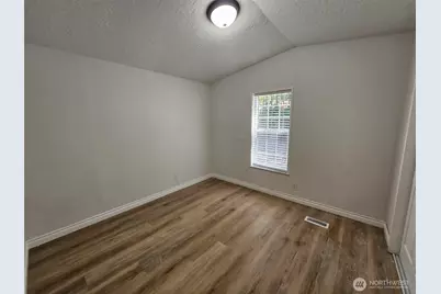 100 E Kilmarnock Road, Shelton, WA 98584 - Photo 5