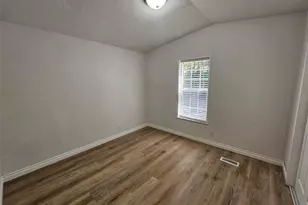 100 E Kilmarnock Rd, Shelton, WA 98584 - Photo 5
