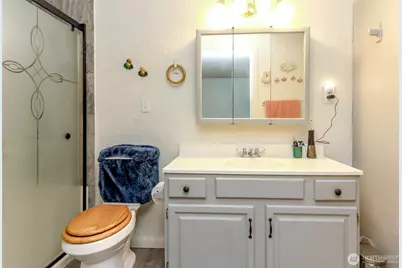 15213 12th Avenue E, Tacoma, WA 98445 - Photo 13