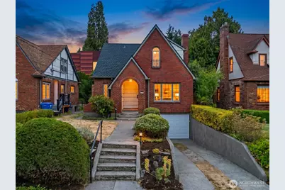 1146 N 78th Street, Seattle, WA 98103 - Photo 1