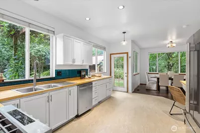 19414 77th Place NE, Kenmore, WA 98028 - Photo 9