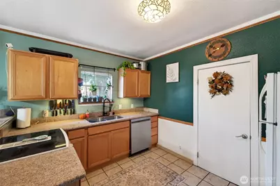 10920 47th Avenue SW, Lakewood, WA 98499 - Photo 9