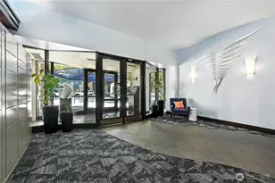 2100 3rd Ave, Seattle, WA 98121 - Photo 25