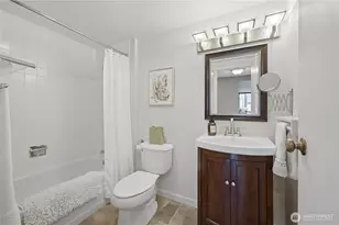 2100 3rd Ave, Seattle, WA 98121 - Photo 15