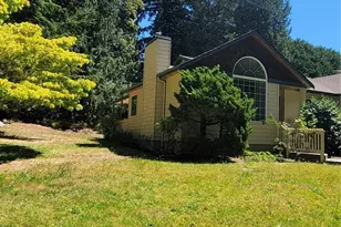 2817 Huckleberry Ln, Camano Island, WA 98282 - Photo 33