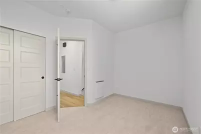 7011 9th Avenue NE, Seattle, WA 98115 - Photo 9