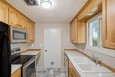 21144 31st Avenue S, SeaTac, WA 98198 - Photo 7