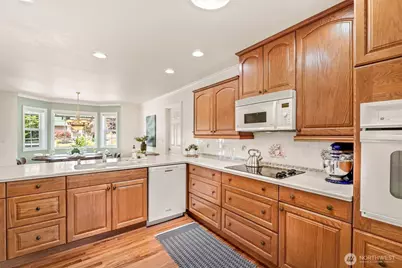 8709 8th Street SE, Lake Stevens, WA 98258 - Photo 17