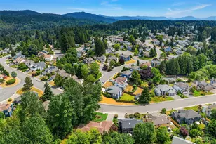 1815 Field Ave NE, Renton, WA 98059 - Photo 37