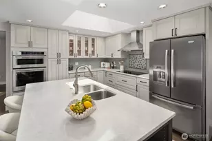 1815 Field Ave NE, Renton, WA 98059 - Photo 9