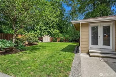 1815 Field Avenue NE, Renton, WA 98059 - Photo 27