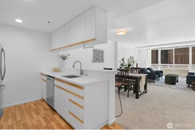 2600 2nd Avenue #302, Seattle, WA 98121 - Photo 7