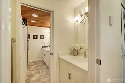 662 156th Avenue NE, Bellevue, WA 98007 - Photo 19