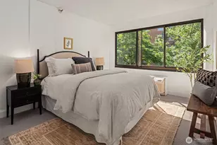 1120 Spring St, Seattle, WA 98104 - Photo 15