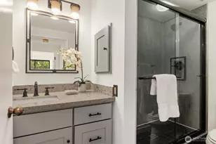 1120 Spring St, Seattle, WA 98104 - Photo 19