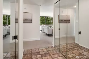 1120 Spring St, Seattle, WA 98104 - Photo 3