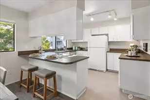 9916 NE 116th St, Kirkland, WA 98034 - Photo 15