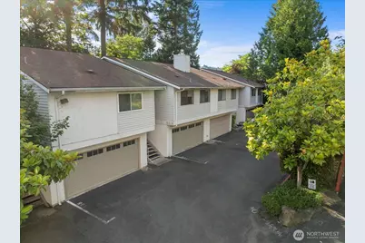 9916 NE 116th Street #202, Kirkland, WA 98034 - Photo 1
