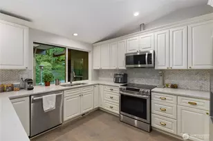 16816 SE Lake Moneysmith Rd, Auburn, WA 98092 - Photo 17