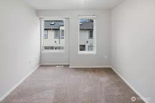 14868 SE 16th St, Bellevue, WA 98007 - Photo 21