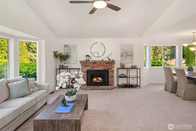 4230 205th Place NE, Sammamish, WA 98074 - Photo 5