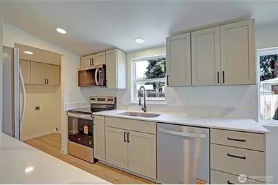 663 Chapman Road, Camano Island, WA 98282 - Photo 3